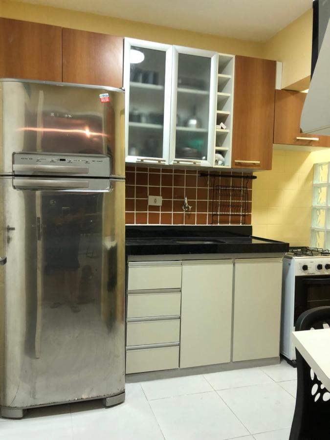 Apt A 150m Da Faixa De Da Ponta Com 2 Quartos 2 Banheiros Cozinha Sala De Estar Garagem Coberta 2 Elevadores Portaria 24h Recentemente Reformado Acomoda Ate 5 Pessoas Apartamento