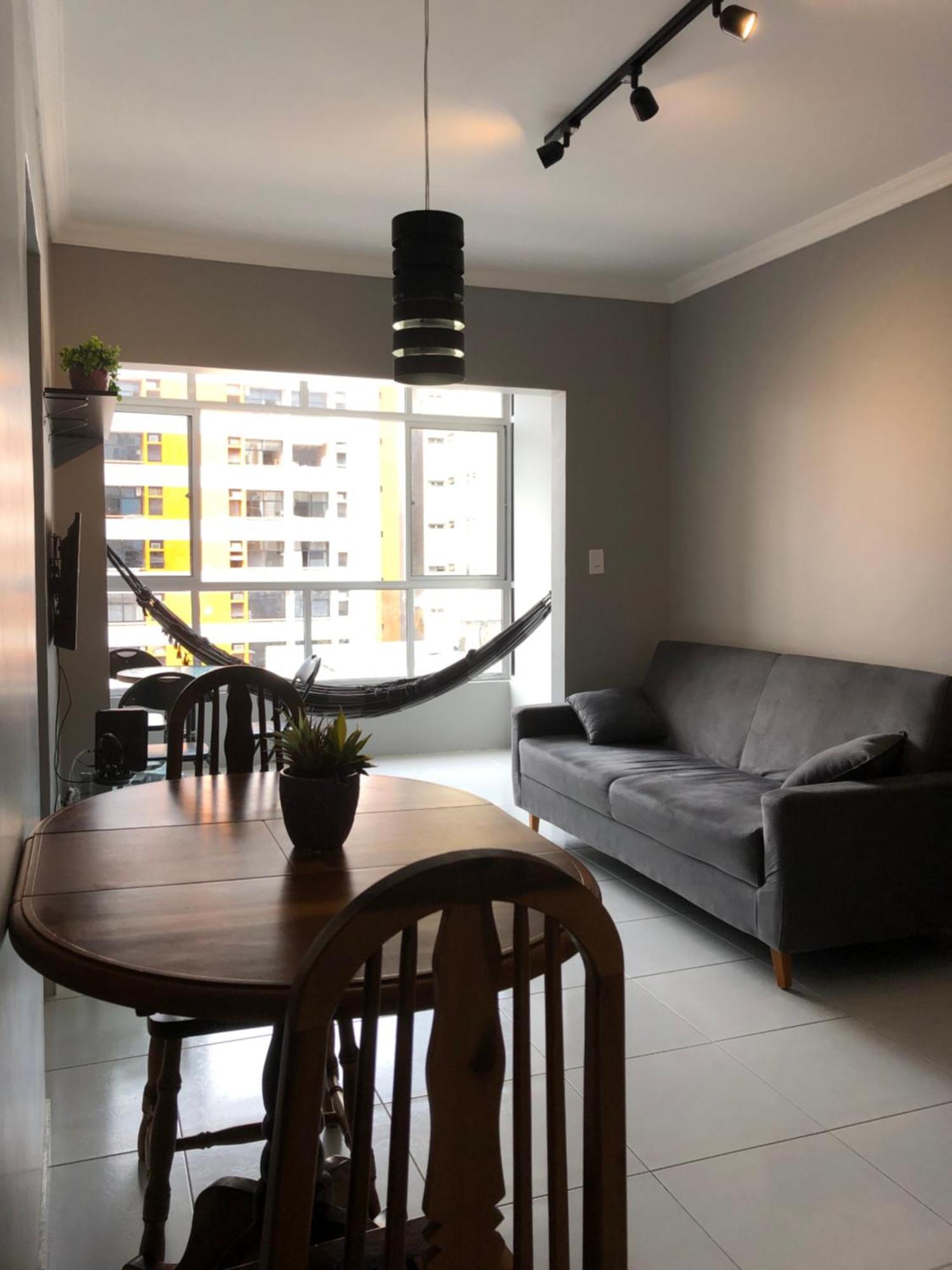 Apt A 150m Da Faixa De Da Ponta Com 2 Quartos 2 Banheiros Cozinha Sala De Estar Garagem Coberta 2 Elevadores Portaria 24h Recentemente Reformado Acomoda Ate 5 Pessoas *