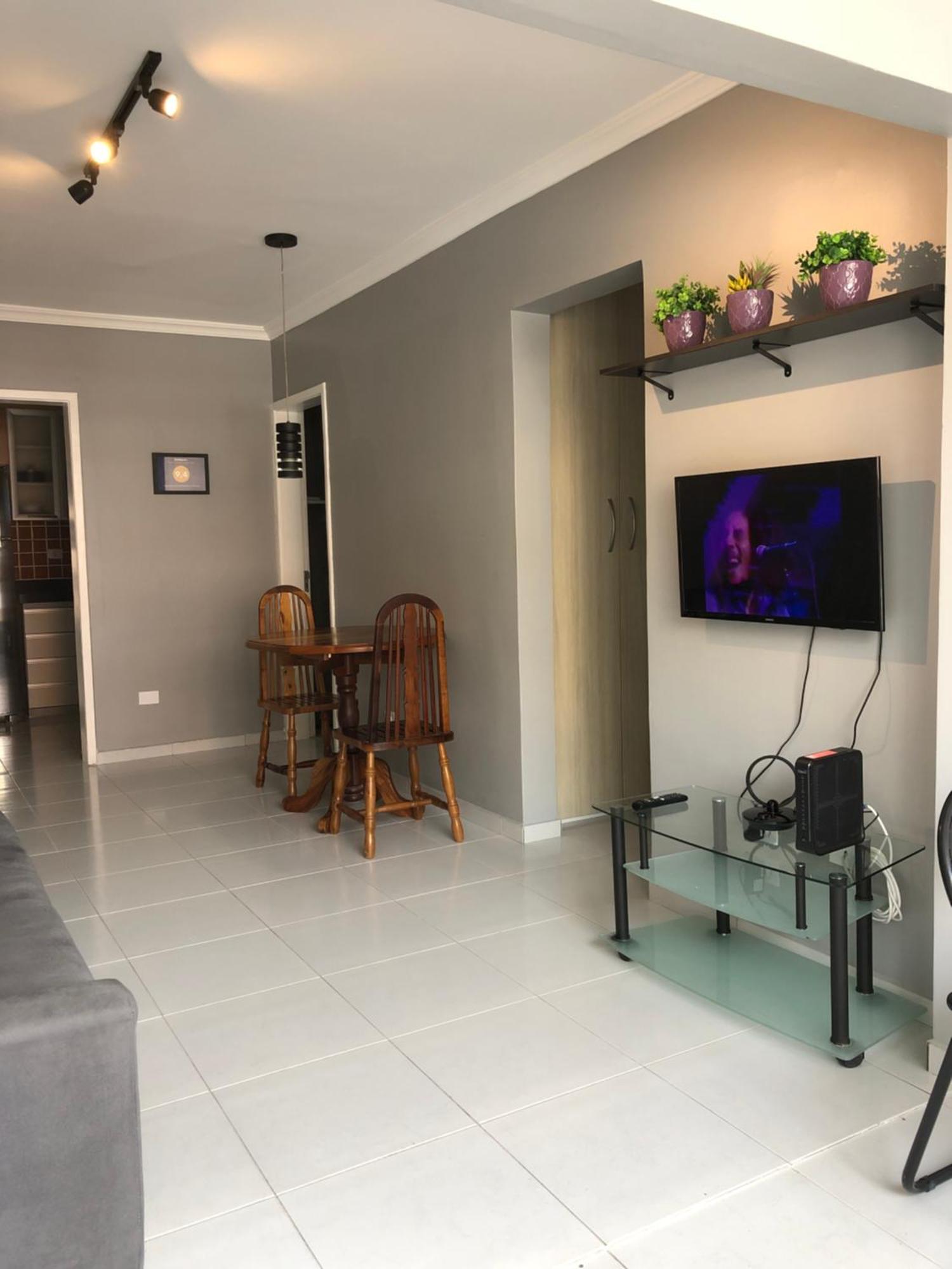 Apartamento Apt A 150m Da Faixa De Da Ponta Com 2 Quartos 2 Banheiros Cozinha Sala De Estar Garagem Coberta 2 Elevadores Portaria 24h Recentemente Reformado Acomoda Ate 5 Pessoas Maceió