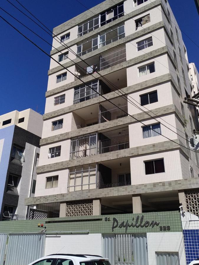 Apt A 150m Da Faixa De Da Ponta Com 2 Quartos 2 Banheiros Cozinha Sala De Estar Garagem Coberta 2 Elevadores Portaria 24h Recentemente Reformado Acomoda Ate 5 Pessoas Apartamento Maceió